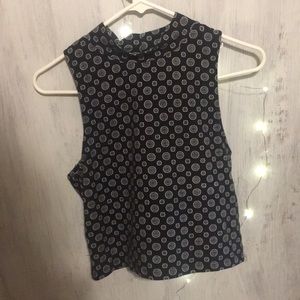 Right turtle neck crop top!